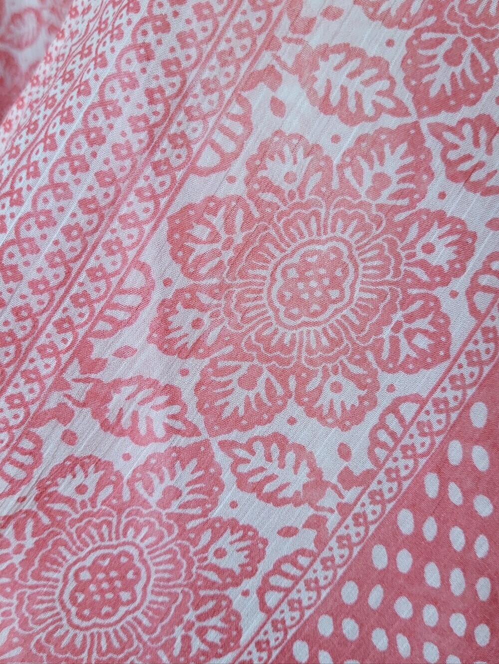 Melrose and Market Sheer Kimono - Picture 4 of 7